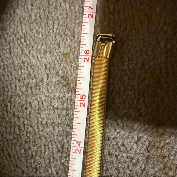 Gold Stretch Lion Head Statement Belt One Size New With Tags - Picture 3 of 4